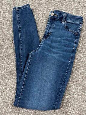American Eagle Curvy High-Rise Jeans